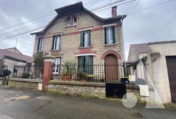 Maison 12 pièces 185 m2