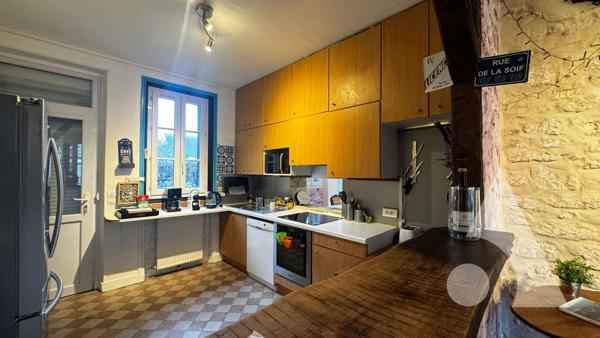 Maison 12 pièces 185 m2