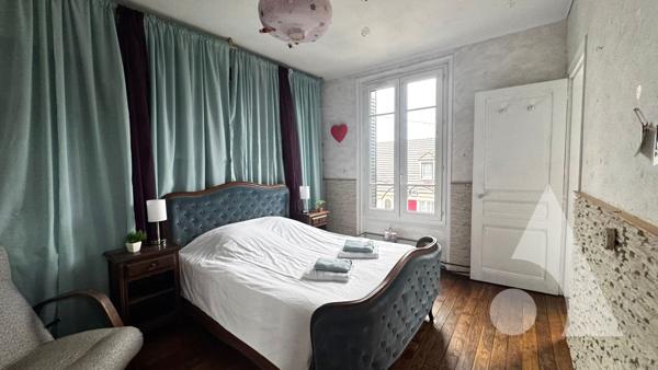 Maison 12 pièces 185 m2