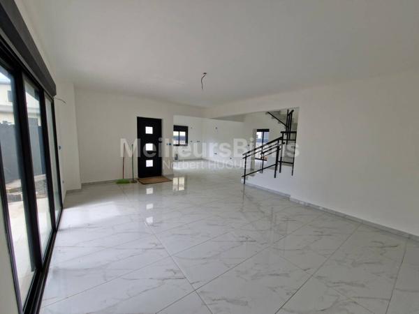 villa contemporaine Neuve