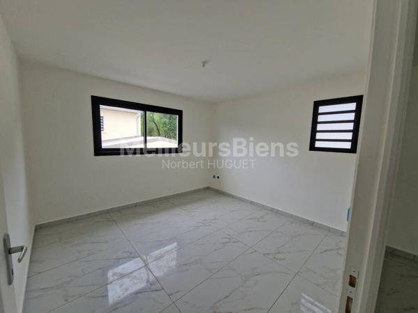 villa contemporaine Neuve