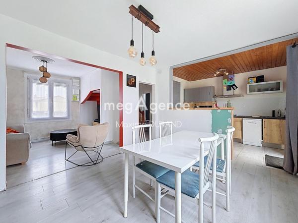 Maison à LE LONGERON, 49710 - 5 pièces 90m²