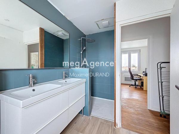 Maison à LE LONGERON, 49710 - 5 pièces 90m²