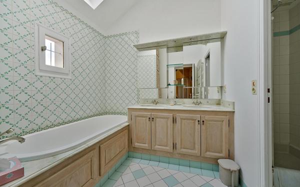 Maison à vendre    8 pièces • 156,37 m2 Antony