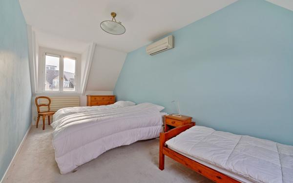 Maison à vendre    8 pièces • 156,37 m2 Antony