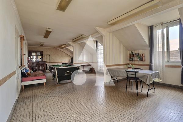 Maison 12 pièces 460 m2