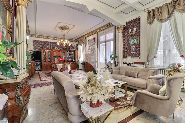 Maison 12 pièces 460 m2