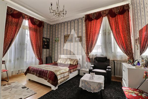 Maison 12 pièces 460 m2
