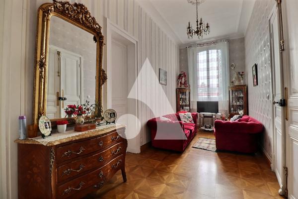 Maison 12 pièces 460 m2