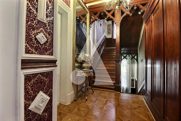 Maison 12 pièces 460 m2