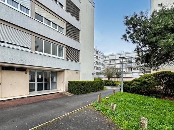 T2-Nantes Ouest-1chambre-Cave-parking,  
Nantes 44100