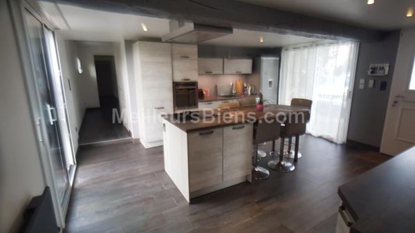 Maison de plain pied  / 3 chambres.