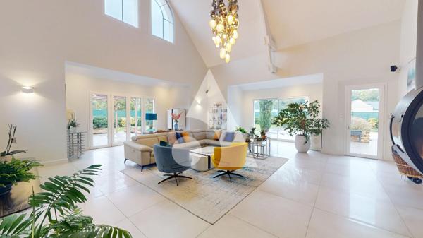 Maison 8 pièces 270 m2