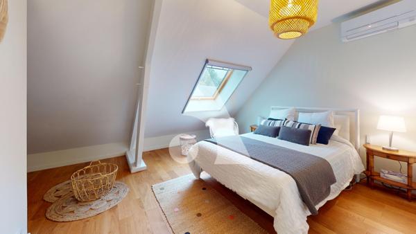 Maison 8 pièces 270 m2