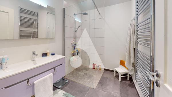 Maison 8 pièces 270 m2