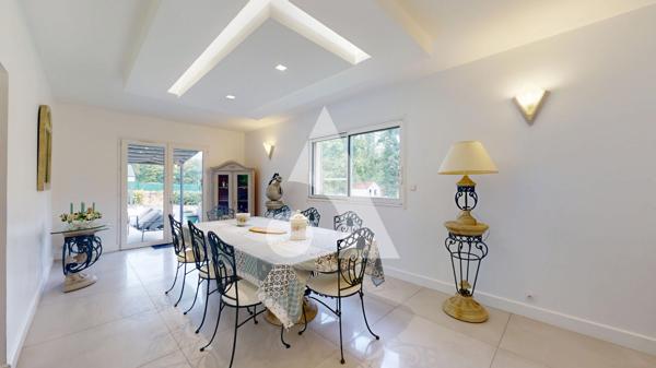 Maison 8 pièces 270 m2