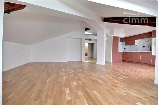 Appartement T4 de charme entièrement rénové sous les combles d'un château – Saint-Martin-d'Hères