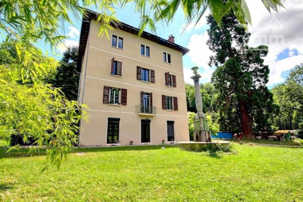 Appartement T4 de charme entièrement rénové sous les combles d'un château – Saint-Martin-d'Hères