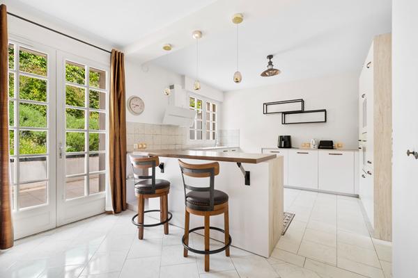Maison Chatou 7 pièce(s) 170.76 m2