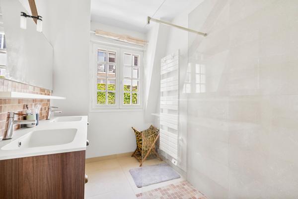 Maison Chatou 7 pièce(s) 170.76 m2