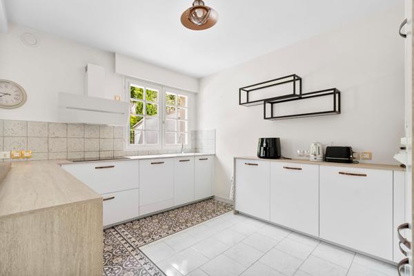 Maison Chatou 7 pièce(s) 170.76 m2