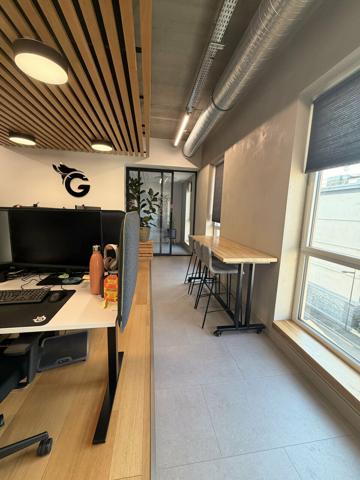 TOURS CENTRE GARE BUREAUX A LOUER 72 M² PARFAIT ETAT