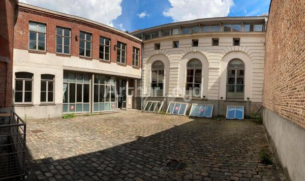 Bureaux à louer à Lille immeuble privatif entièrement rénové et sécurisé