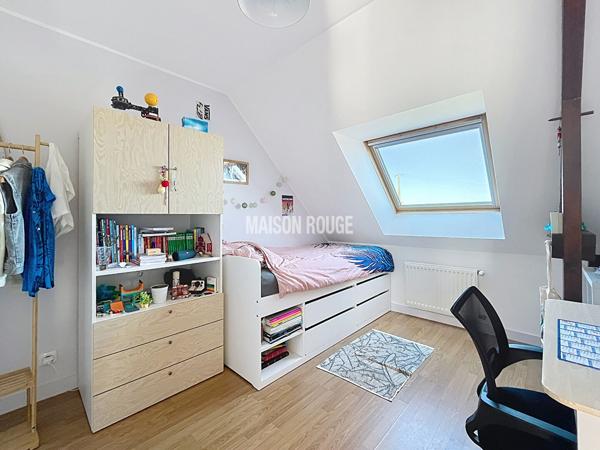 Saint-Méloir-des-Ondes ? Vie de plain-pied, 4 chambres, proche commerces et écoles