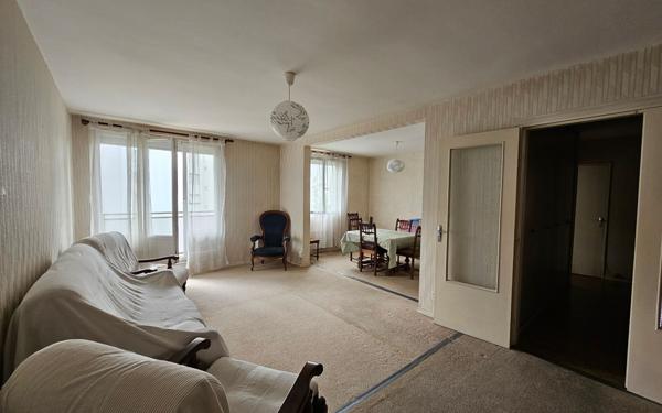 Appartement à vendre    4 pièces • 84,61 m2 Saint-Étienne