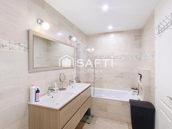 Maison T4 130 m² , garage 70 m², air de campagne