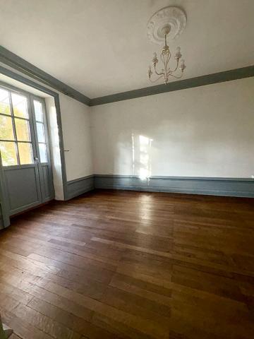 Maison Montmorillon 6 pièce(s) 126.69 m2