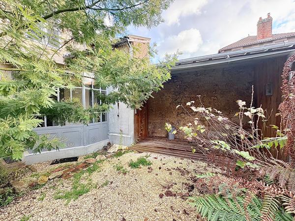 Maison Montmorillon 6 pièce(s) 126.69 m2