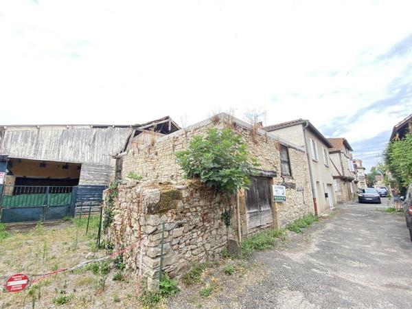 Bâti à restaurer au coeur de Bretanoux Bretenoux