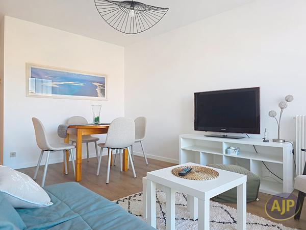 Appartement à vendre La Teste De Buch - 2 pièces, 49m² avec 1 chambre(s) à 315 000€ - AJP Immobilier Arcachon