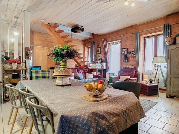 Appartement en duplex 4 pièces de 108,44 m², à vendre sur Annecy, avec jardin et garage double