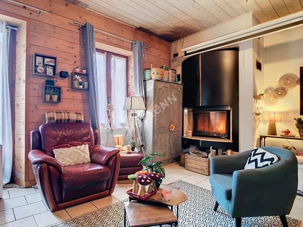 Appartement en duplex 4 pièces de 108,44 m², à vendre sur Annecy, avec jardin et garage double