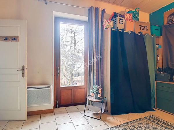Appartement en duplex 4 pièces de 108,44 m², à vendre sur Annecy, avec jardin et garage double