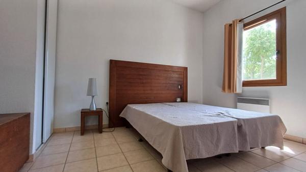 A VENDRE Appartement Uzès 3 pièce(s) 50.42 m2