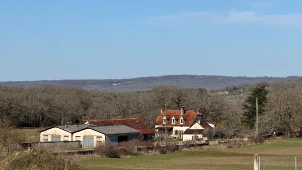 Corps de ferme à rénover à proximité de Limogne-en-Quercy Limogne en quercy