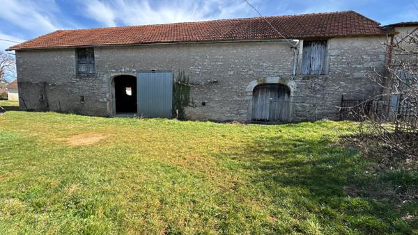 Corps de ferme à rénover à proximité de Limogne-en-Quercy Limogne en quercy