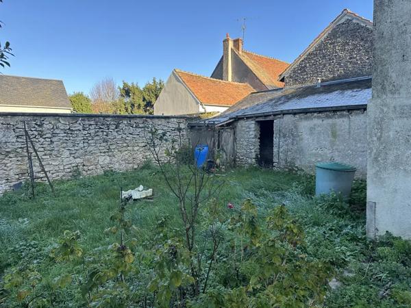 Maison de bourg à 5' Nord de Blois