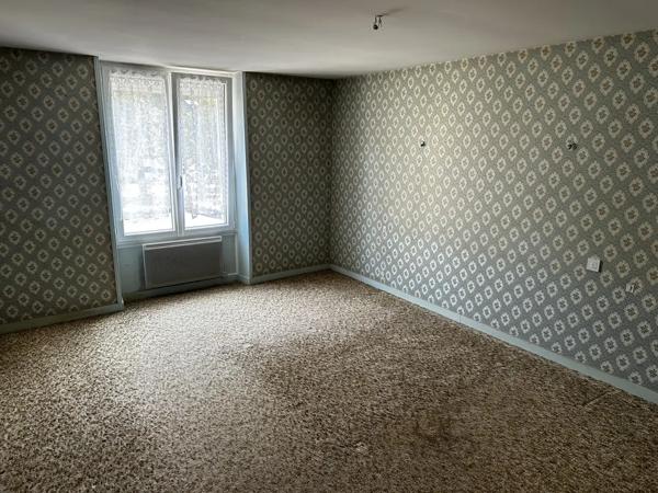 Maison de bourg à 5' Nord de Blois