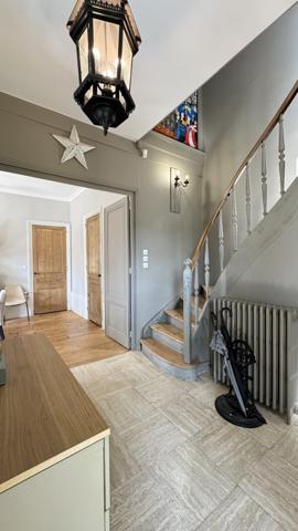 Saint-Étienne (42100) Maison de maître de 282m2 habitables avec piscine