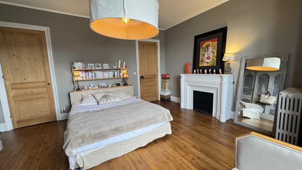 Saint-Étienne (42100) Maison de maître de 282m2 habitables avec piscine