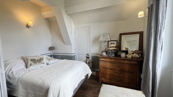 Saint-Étienne (42100) Maison de maître de 282m2 habitables avec piscine