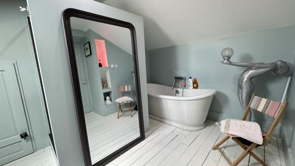 Saint-Étienne (42100) Maison de maître de 282m2 habitables avec piscine