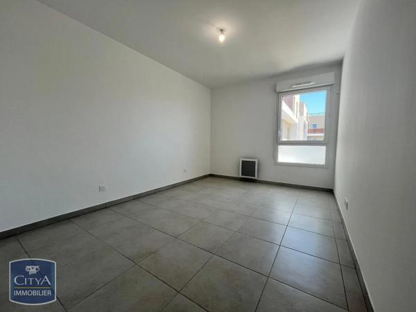 Appartement à louer 3 pièces 63.2m² Arles (13200)
