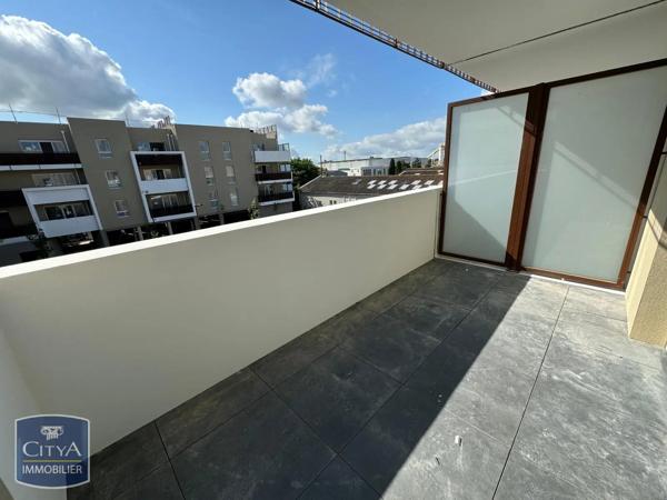 Appartement à louer 3 pièces 63.2m² Arles (13200)