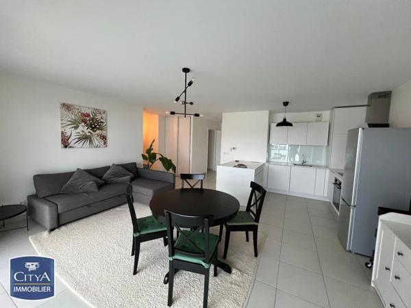 Appartement à louer 3 pièces 74.13m² Ferney-Voltaire (01210)