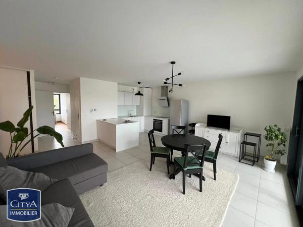 Appartement à louer 3 pièces 74.13m² Ferney-Voltaire (01210)